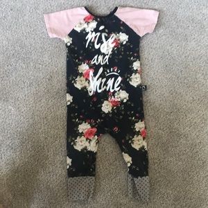 Rags to raches short sleeve